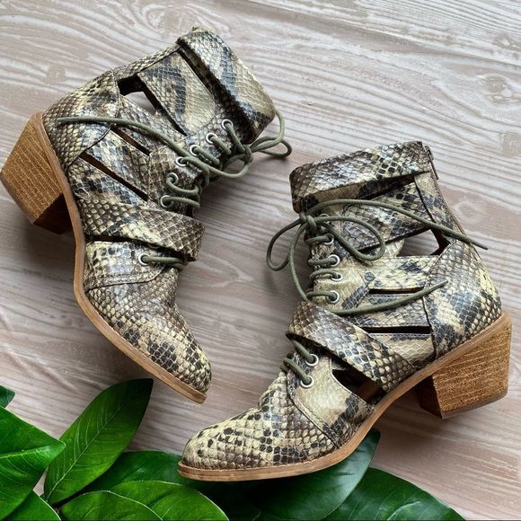 Jeffrey Campbell x Free people Point Toe Heel RARE cowboy Snakeskin boot size 7 - Picture 9 of 14